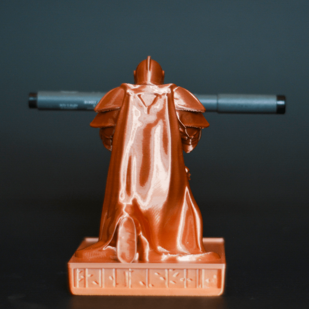 Knight Pen Holder – Elegant Desk Organizer & Gift for Professionals