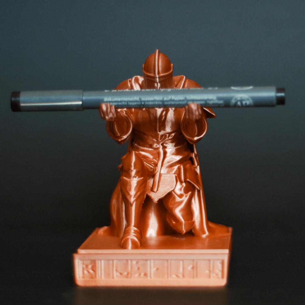 Knight Pen Holder – Elegant Desk Organizer & Gift for Professionals